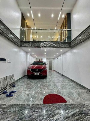 chính chủ bán nhà đền lừ hoàng mai ô tô tránh thang máy, full nội thất, vị trí đắc địa, 55m2