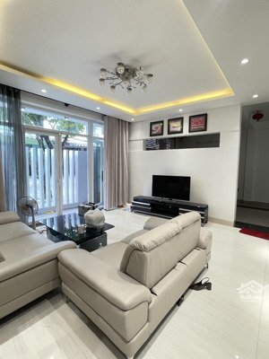 bán nhà 3 tầng hiếm trung tâm hải châu- sát các trường đại học lớn tại đà nẵng