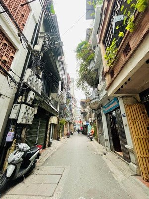 bán nhà khâm thiên 43m2 4 tầng , mặt tiền 4,4m , ngõ 3m cách oto 50m , giá chào bán 10,8 tỷ