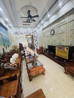 gần bv quốc tế aeolmall - đối diện cv - khu dân cư vip 160m2 giá 21 tỷ x