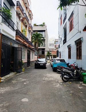 hxh trần quang khải 4 x 15m t2l giá 11.5 tỷ thương lượng ( cách mt chỉ 3 căn nhà)