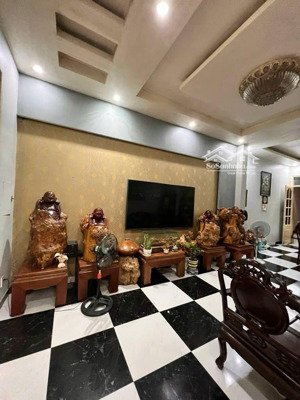 đỉnh vip! khương đình 56m, 4 tầng, 10.2 tỷ, lô góc 3 mặt thoáng, ô tô tránh gần, rất đẹp