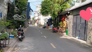 bán nhà căn góc 2 mặt tiền- 65m2 - gần âu cơ tân phú-2 tầng -3 pn-chỉ 7.x tỷ