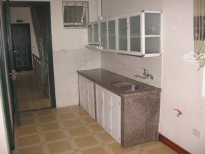 cho thuê chung cư 50m2 giá 3.8tr/th đầy đủ nội thất gần ngã tư sở