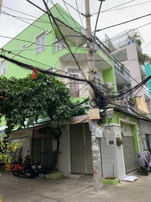 nhà góc 3 lầu (4x15) đường 7m cư xá phú lâm d ngay chợ