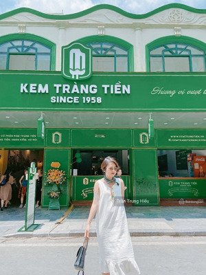 cho thuê nhà mặt phố phạm ngọc thạch,diện tích sử dụng gần 250m2, mặt tiền:9m, vị trí đắc địa, đẹp