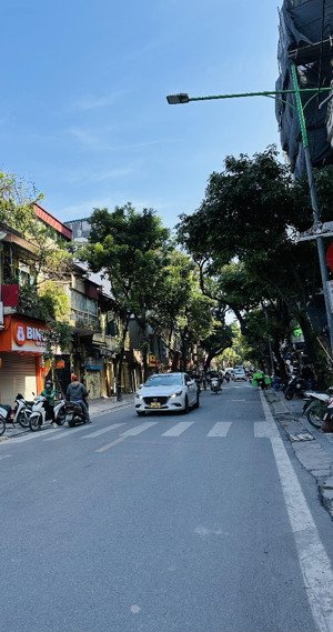 bán nhà mặt phố vọng q.hbt- mặt phố siêu kinh doanh- giá tốt nhất khu vực- 4 tầng-mt 4m-36,9 tỷ tl