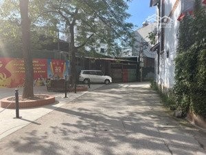 bán đất văn tiến dũng. dt 134m2 mt 8m. đường xe tải tránh. thổ cư 100%. không quy hoạch. giá 9.1 tỷ