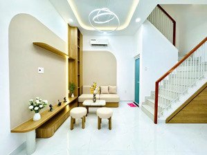 bán nhà dòng tiền ~180 triệu/năm đường nguyễn trọng tuyển, p.8, phú nhuận. chính chủ bán