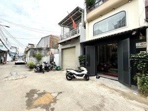 nhà xây mới đẹp 100% hẻm xe hơi - ô tô ngủ trong nhà. phạm văn chiêu 50m nhỉnh 9 tỷ tl