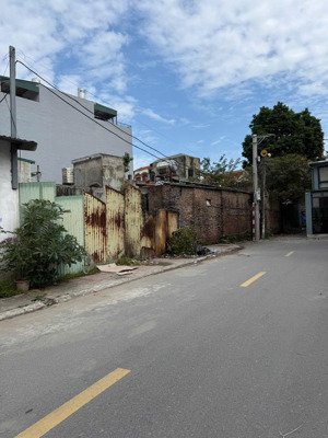 bán gấp đất đẹp trung tâm thạch bàn, nở hậu, ngõ thông, gần hồ, đối diện aeon mall long biên