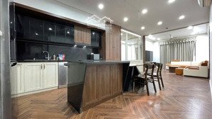 chính chủ cần bán rất gấp căn hộ ct1 cc viện 103, nhà đẹp, full đồ, ở cực sướng, 5p ra hồ văn quán