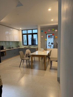 cần tiền bán gấp nhà đường an trung 1, quận sơn trà, đường 5m , vỉa hè 2m , thiện chí thuơng lượng