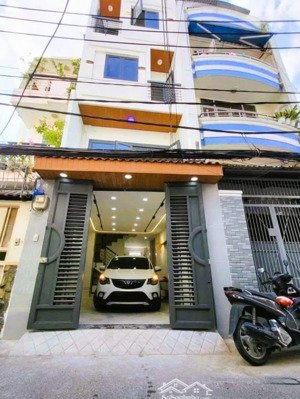 cô lan đi úc bán nhà mặt tiền phùng hưng-p13-q5, gần chợ kim biên. 3tỷ5/79m2 đang cho thuê 23 tr