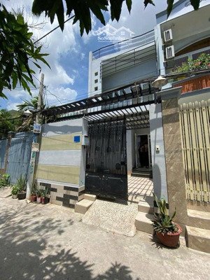 bán nhà hẻm 994 huỳnh tấn phát - hẻm rộng rãi thoáng mát - kinh doanh đa ngành - quận 7 - giá tốt