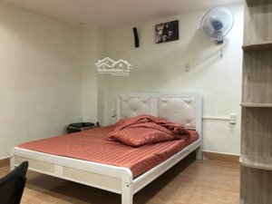 bán nhà dòng tiền 360 triệu/năm đường thủ khoa huân, p. bến thành, quận 1. chính chủ bán