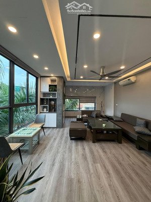 phân lô đầm trấu - ô tô dừng đỗ ngày đêm - kinh doanh văn phòng - ô tô vào nhà