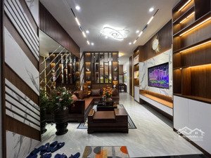 đón tết lô góc cầu giấy 45m2 - 5 tầng - ở ngay - gần phố - ngõ thông - giá 10,9 tỷ