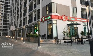 bán shophouse 240m2 căn góc, sổ sẵn, giá siêu tốt 16 tỷ vào kinh doanh hoặc cho thuê ngay