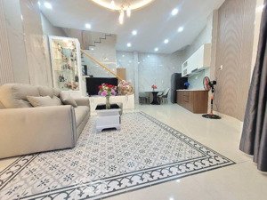 hxh lê quang định, bình thạnh, 4 tầng(nở hậu 6.8m), 3pn, dt40m2, nhỉnh 8.xtỷ.