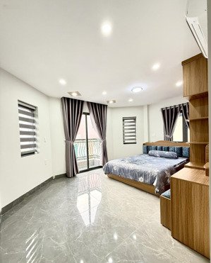 nhà xây mới - xe hơi ngủ trong nhà 4 tầng, sân thượng - 4pn vừa ở vừa kinh doanh - full nội thất