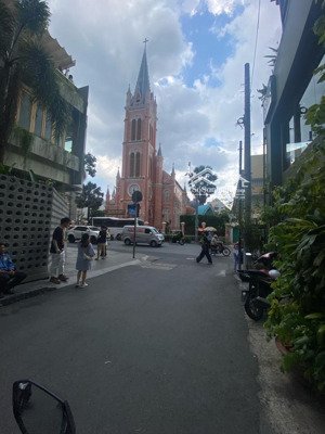 quận 1 - hai mặt tiền hẻm xe hơi - 5 lầu - 9 phòng - gần chợ tân định - 74.88m2 - 20.5 tỷ!