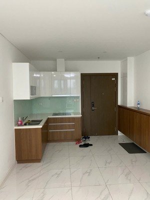 siêu rẻ cho thuê ch vinhomes gardenia 52m2 1 ngủ đồ cơ bản giá 9.5 tr/th lh: 