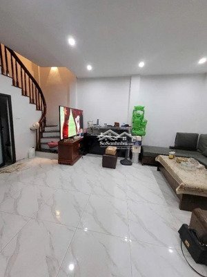 bán nhà riêng khâm thiên đống đa - dt 30m 2 - 5 tầng - sân để xe - trung tâm - giá 7. x tỷ