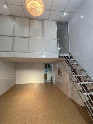 bán nhà giá rẻ long biên 45,9m đất + nhà cấp 4 gần ô tô tránh, sổ đỏ chính chủ