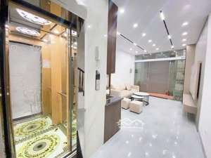 bán nhà đẹp ngõ ô tô, đường ô tô tránh nhau, khu dv xa la, gần đường 19/5 văn quán, hà đông, 8,6 tỷ