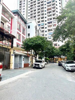 hoàng liệt, sát vách biệt thự, hồ nhà đẹp 43m2/ 5 tầng, ô tô tránh. 14,8 tỷ. 