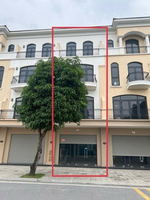 cần bán chà là 70 m2, cạnh 35 toà chung cư mik sắp xây dựng. cạnh công viên bể bơi nội khu