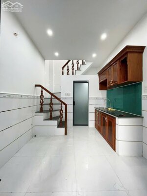 Nhà nhỏ đẹp Trương Phước Phan (Bình Tân giáp Q6) - Ngay chợ Bình Trị Đông (Đất Mới cũ) - 2 PN - Hướng Tây - SHR