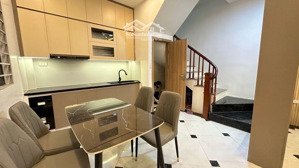 hoàng mai ngõ 190 ô tô tránh phân lô bàn cờ gần hồ đền lừ full nội thất xịn, dt 38m2 x 4 tầng