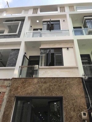 hiếm, nhà hẻm xe hơi đường 17, ngay sau gigamal chỉ 8,9 tỷ