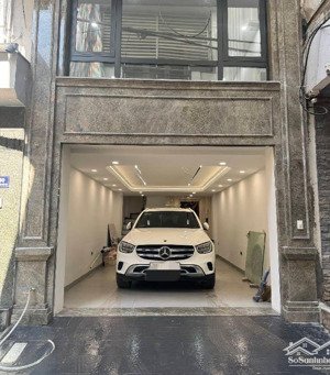 bán nhà phân lô hoàng quốc việt, vị trí đẹp ở cực sướng. 42/48m, xây 7 tầng thang máy. 22 tỷ