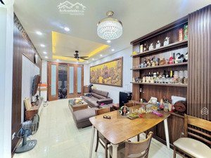 bán nhà mặt phố trần hưng đạo, 50m2, 5 tầng, mặt tiền 5m, 50 tỷ, vỉa hè rộng, dòng tiền 60tr/tháng