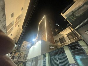 chdv siêu vip gv - nhà 6 tầng - 20 phòng - full nội thất cao cấp - cho thuê 120tr/tháng - giá 14t3