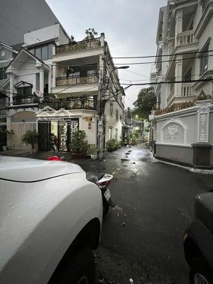 3 tầng st - hxh ngủ - khu đồng bộ cao cấp lascasa - ngag 5m - sổ chuẩn vuông - chỉ 9.x tỷ tl