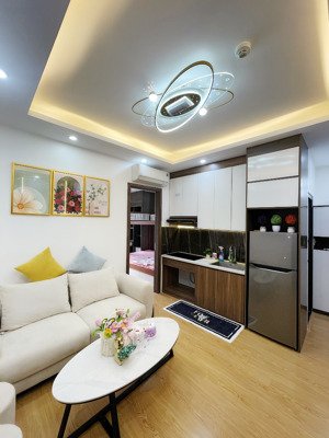 bán ccmn sổ hồng từng căn - chính kinh, nguyễn trãi, cạnh royal city. tầng trung căn góc