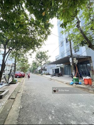 bán lô đất mt đường đông trà 4 . ngang 6m ( kề góc ) .