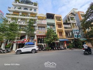 phân lô - gara ô tô - gần hồ hoàng cầu - quận uỷ - nhà dân xây kinh doanh sầm uất - kcbt móng cốt 7