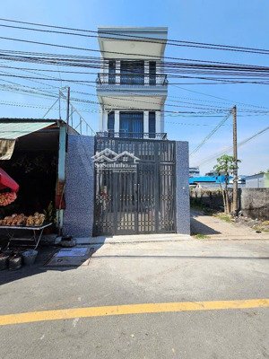 nhà phố gần ngã 3 cây điệp, phường tân đông hiệp, tp dĩ an