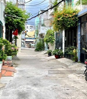 bán nhà hẻm xe hơi khuvip phan đăng lưu 4 tầng sân thượng gần quận 1