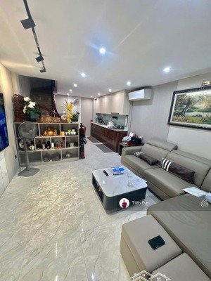 bán nhà lạc long quân xuân la, nhà 5t , 30m ra mặt ngõ ô tô ,trước nhà rộng , full đồ, giá 13,5 tỷ.