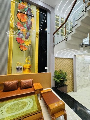 siêu phẩm 5tầng hiện đại full nội thất gara ôtô p. xông hơi chỉ 6.363tỷ