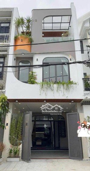 bán nhà riêng gần bên chợ bến thành. lê thị riêng, giá 3tỷ850 cho thuê 26triệu, 72,6m2, 4pn, 4wc