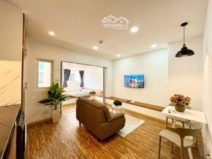 cho thuê căn hộ 1 phòng ngủ - rộng 50m2 - ban công - full nội thất - ngay chợ tân định - an ninh