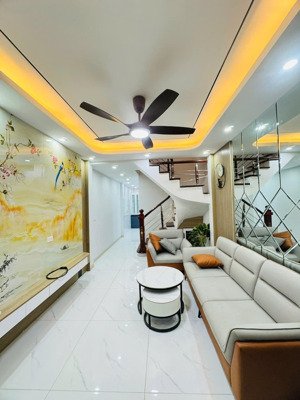 mỹ đình - nam từ liêm - 37/40m2 x 5 tầng - 8.7 tỷ - ngõ nông - sổ vuông đẹp - full nội thất