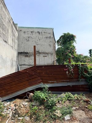 bán đất sổ đỏ thổ cư 80m2 tại lã xuân oai xây dựng tự do chỉ 5.6 tỷ